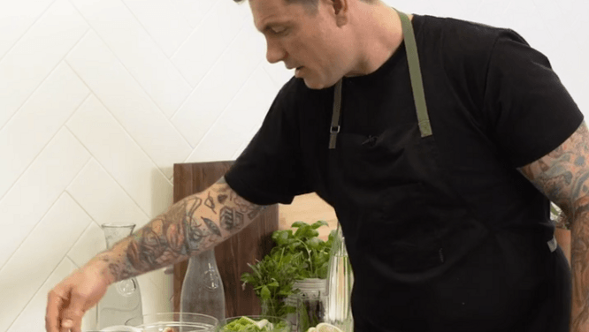 See Chuck Hughes’ Favourite Seafood Stock