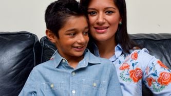 'There are two ways you can deal with this': Parenting a child through cancer