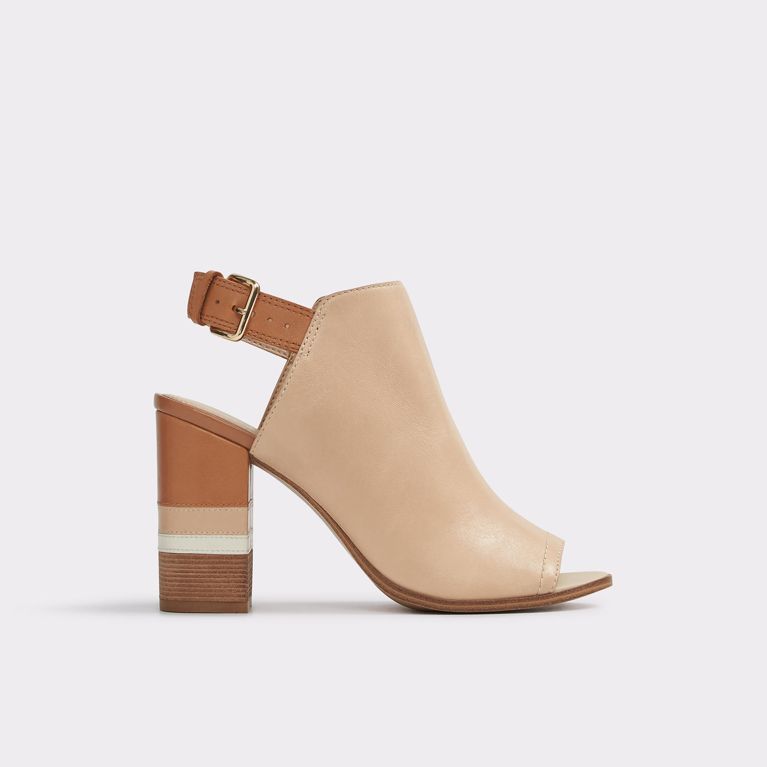 19 End-of-Summer Fashion Sales Not to Miss Out On