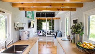 What It's Really Like To Vacation In A Tiny House Instead Of A Hotel