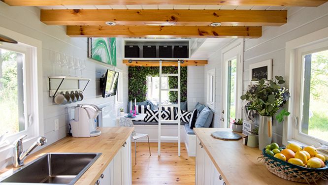 What It's Really Like To Vacation In A Tiny House Instead Of A Hotel