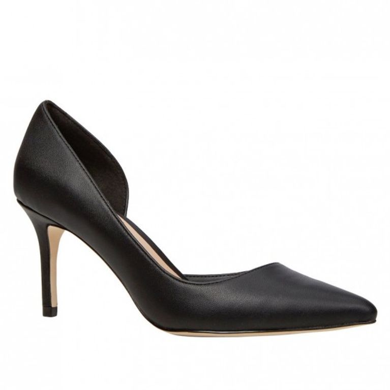 Kate Middleton Pregnancy Style: low black heels from Call it Spring
