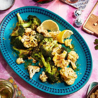 Cheesy Vegan Broccoli And Cauliflower Bites