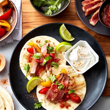 Sheet pan steak fajitas