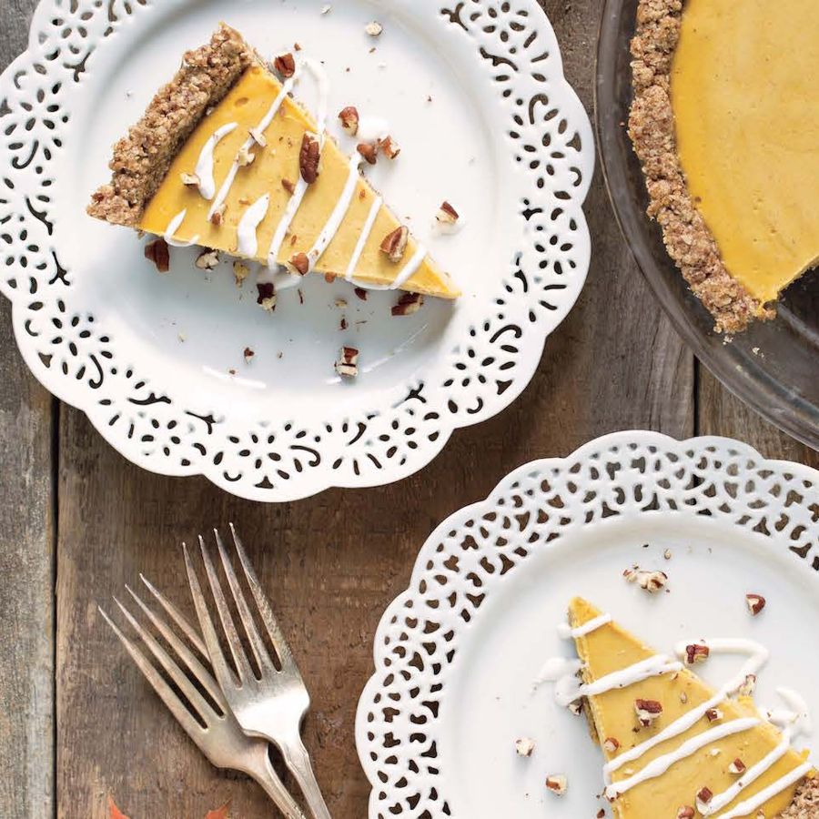 Raw-Pumpkin-Maple-Pie-with-