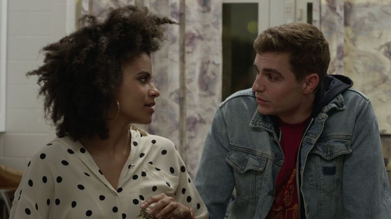 underrated shows 2017-Easy-Netflix