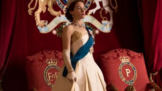 Why People Are Upset At The Crown ’s Producers On Claire Foy's Behalf