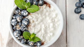 The Protein-Packed Swap For Greek Yogurt That Will Keep You Full Until Lunch
