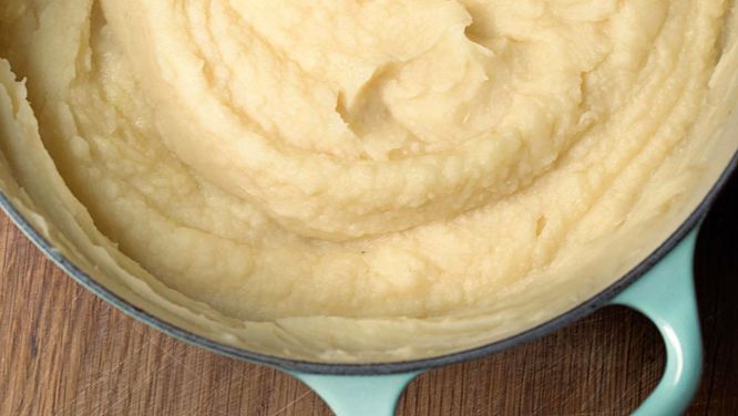 Nigella Lawson's Garlic And Parmesan Mashed Potatoes