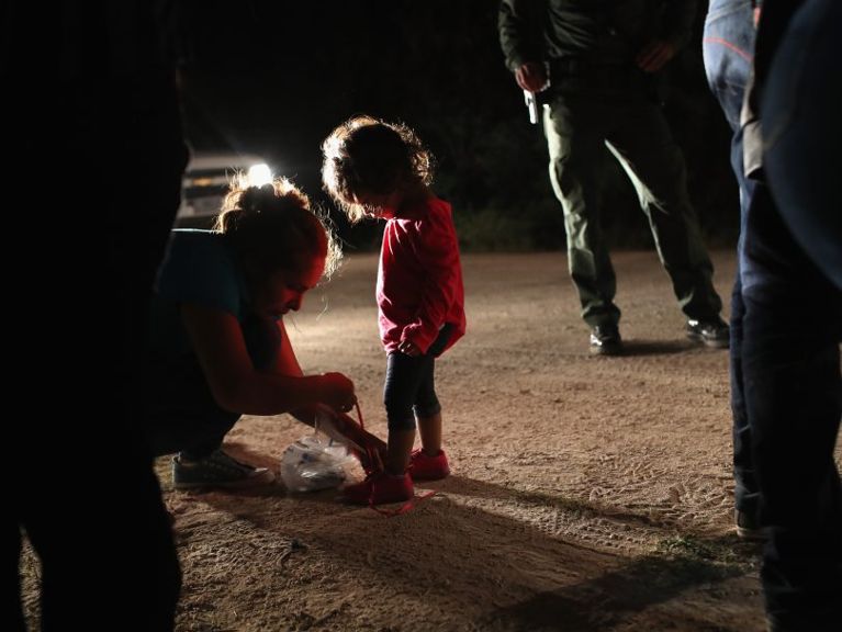 Little Girl photo Trump border policy-shoelaces