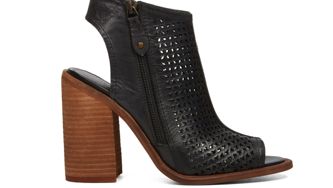 Mad Deals Of The Day: Save $155 On A Pair Of Black Sandals From Little Burgundy And More