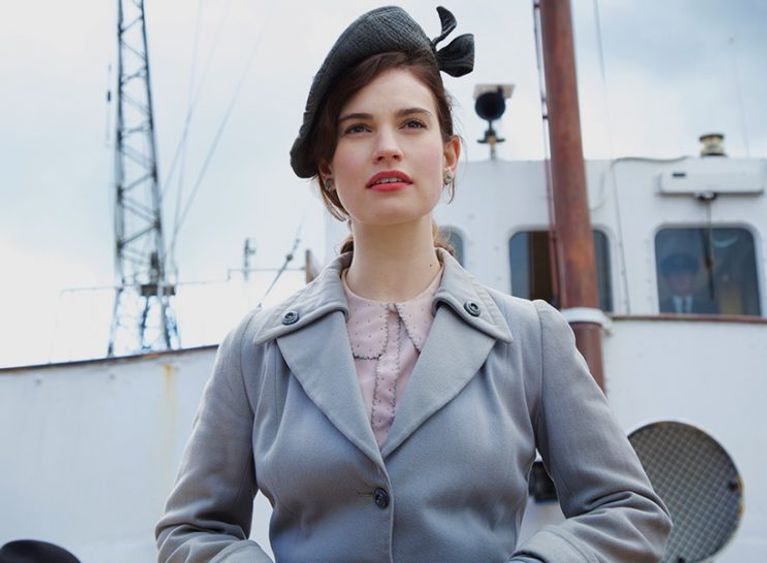 netflix-canada-august-2018-The-Guernsey-Literary-And-Potato-Peel-Pie-Society-743x545