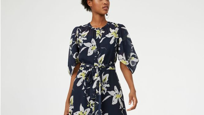 15 Gorgeous Dresses To Wear To A Fall Wedding