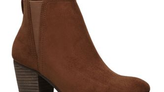 5 On-Sale Ankle Boots To Shop Now For Your Fall Wardrobe