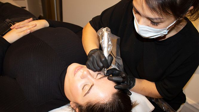 I Tried The Hot New Alternative To Microblading. Here’s What You Need to Know