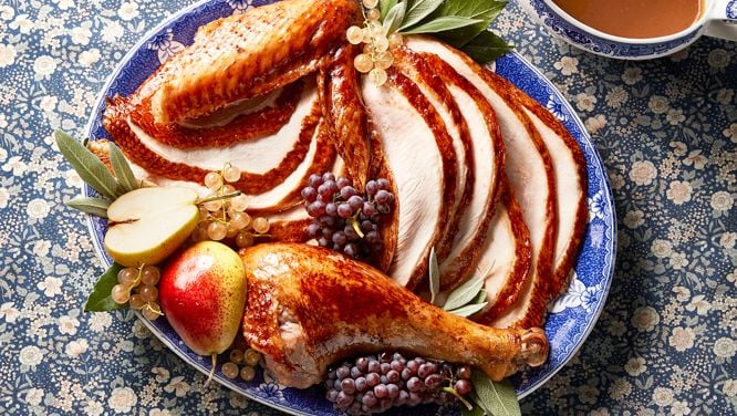 Garlic Butter Turkey with Roasted Garlic Gravy