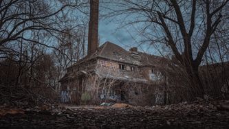 9 Of The Creepiest Movies On Netflix Canada