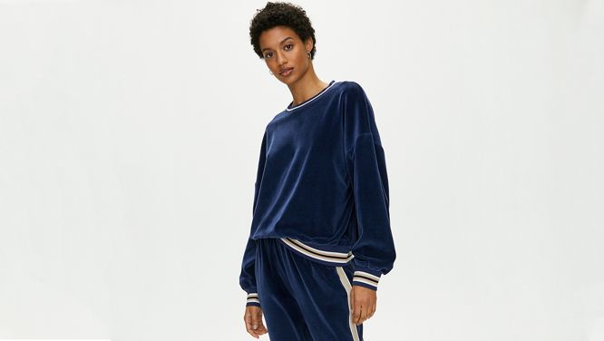 The 13 Best Sweatsuits To Lounge *And* Work In