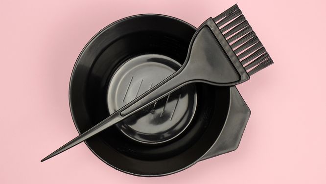 Everything You Need To Know About Colouring Your Hair At Home