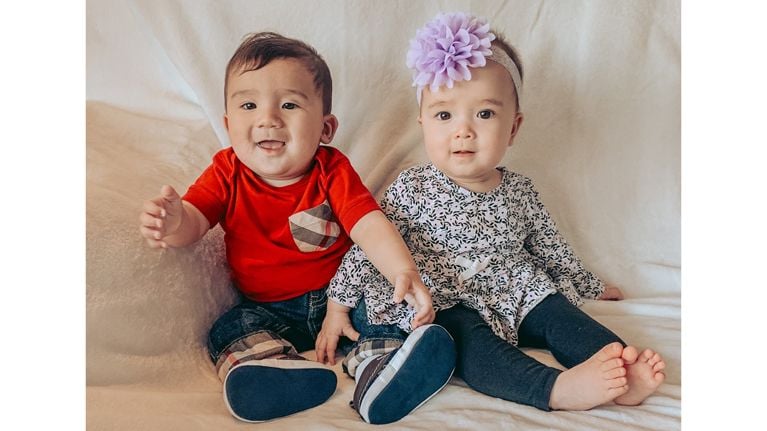 Siblings Easton (left) and Aria.