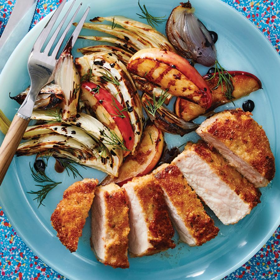 Pan-Fried Pork Chops with Roasted Apple and Fennel - Chatelaine