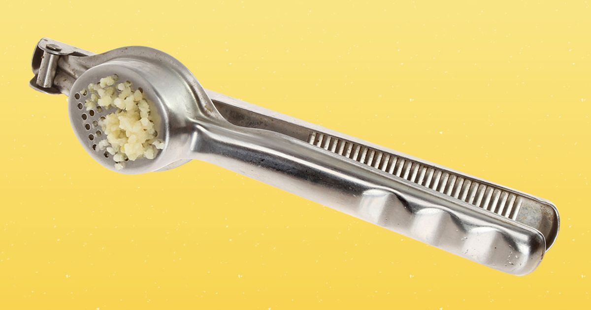 Why A Garlic Press Is Your Best Bet For Mincing Garlic Chatelaine