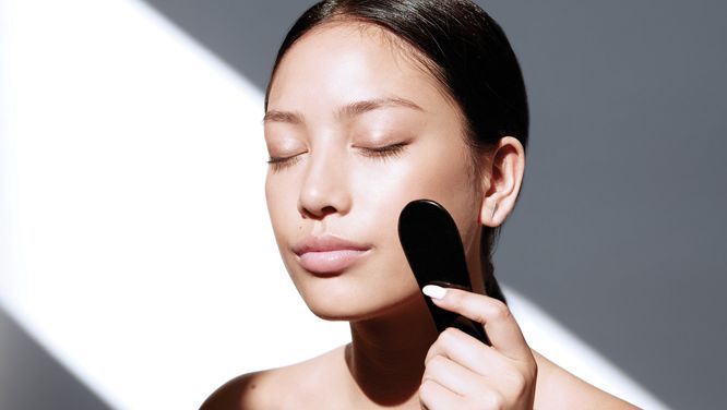 How To Give Yourself A Gua Sha Facial At Home