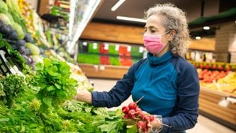 Do Empty Shelves Really Mean There’s a Grocery Shortage in Canada?