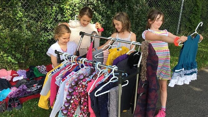 I Never Buy My Kids New Clothes—Here’s How I Pull It Off