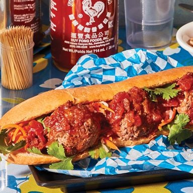 Bánh Mì Xíu Mại (Meatball Bánh Mì)