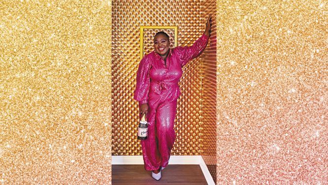 Steal A Page From This Content Creator’s Bold And Bright Holiday Style