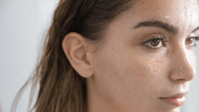The Healing Power of Avène’s Thermal Spring Water-Based Skincare