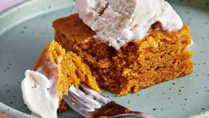 Cozy Vegan Pumpkin Pie Cake