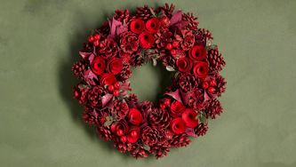 12 Christmas Wreaths To Kick Off The Festive Season