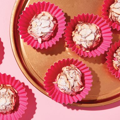 Date And Almond Macaroons