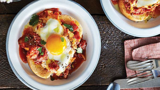 Slow Cooker Eggs in Purgatory