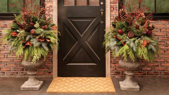 This DIY Holiday Arrangement Is Worthy Of A Hallmark Movie Set
