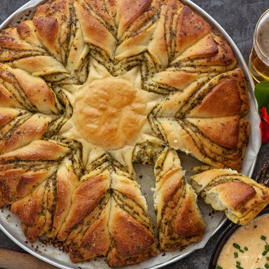 Nasturtium Star Tear-and-Share Bread