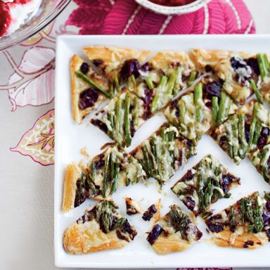 Caramelized Onion Tart With Asparagus