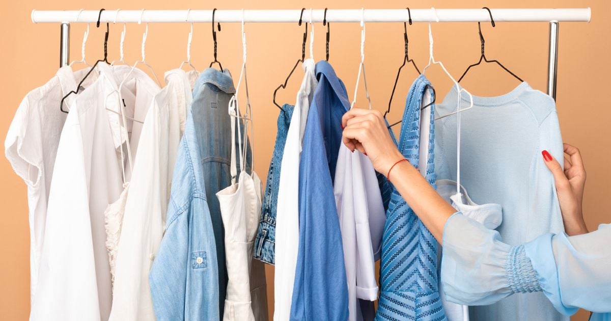 How To Shop For Second-Hand Clothes On Poshmark