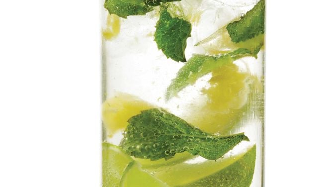Sake & Pineapple Mojito