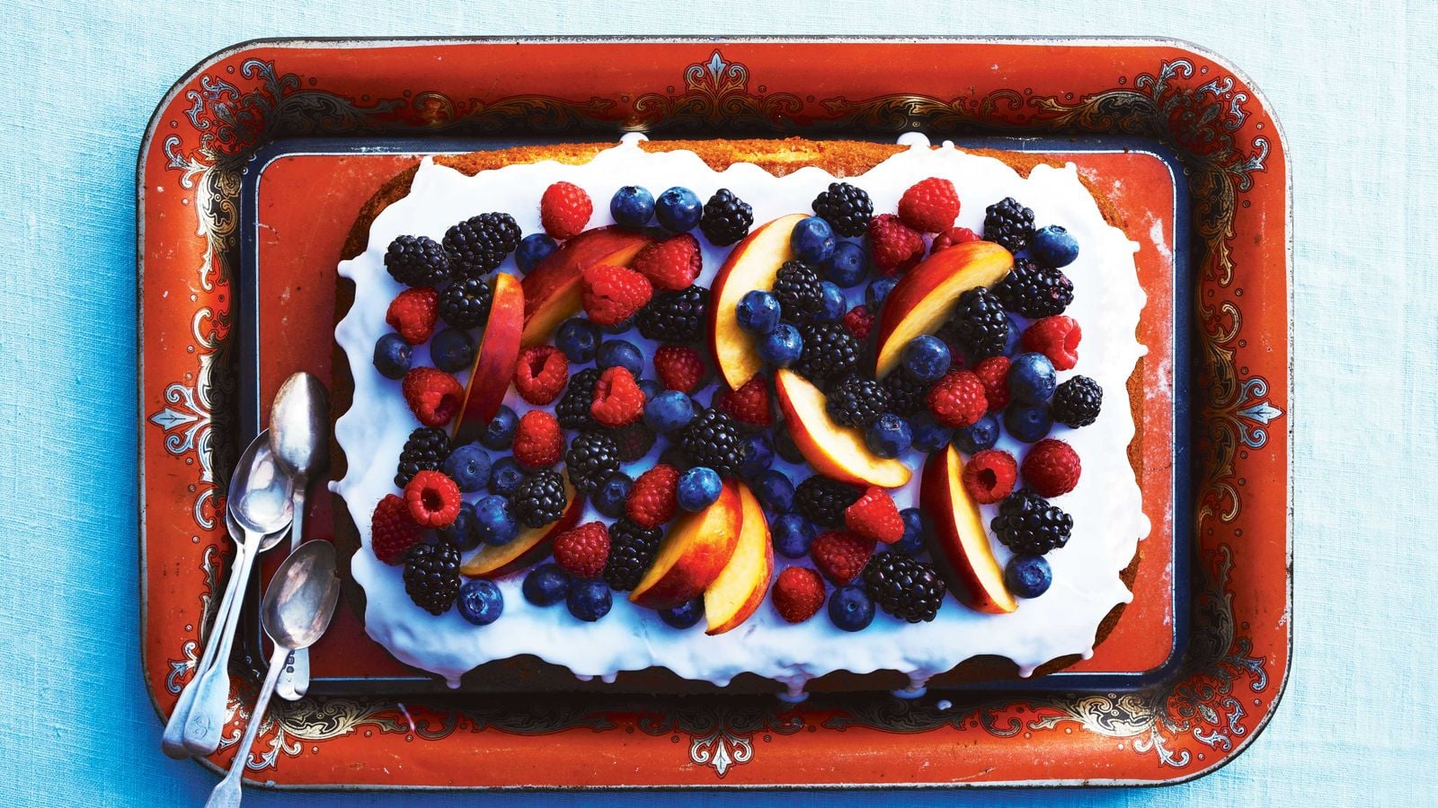 vanilla-cake-summer-fruit-
