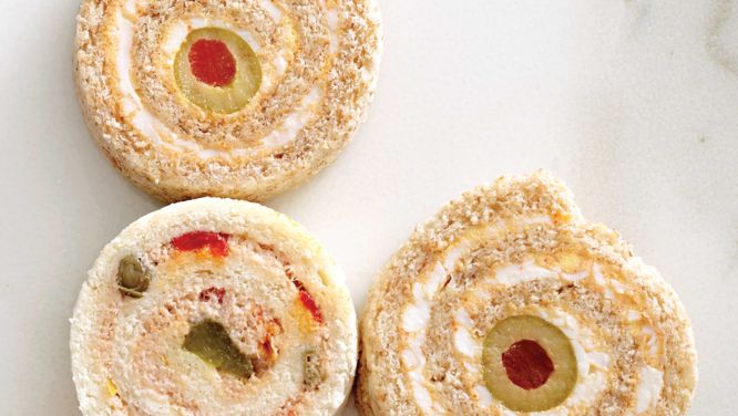 How To Make Perfect Pinwheel Picnic Sandwiches