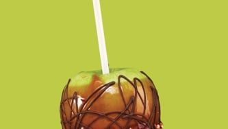 Sweet And Salty Caramel Candy Apples