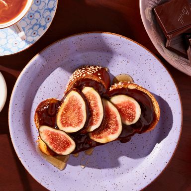 Spiced Chocolate Toasts With Figs