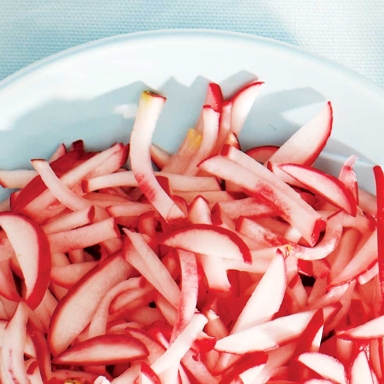 Quick Pickled Radishes