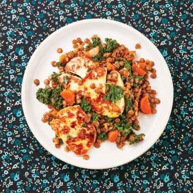 Smoky Braised Lentils With Halloumi