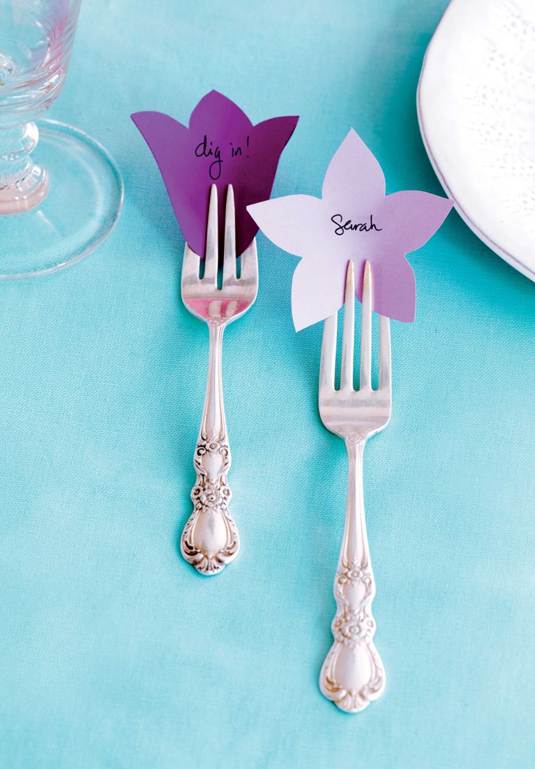 table setting place cards for Mother's Day