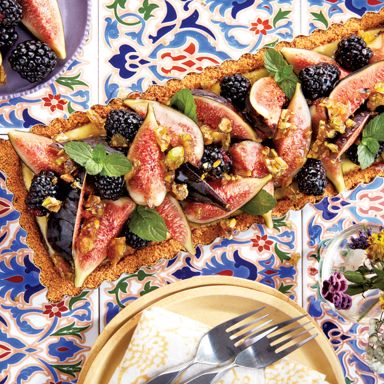 Blackberry-Fig Tart With Pistachio Praline