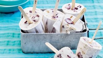 Cherry-Cheesecake Pops